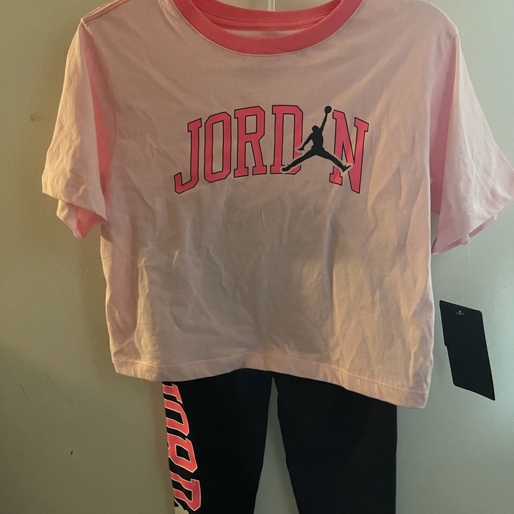 Jordan Kids 2 Piece Set - Size 6